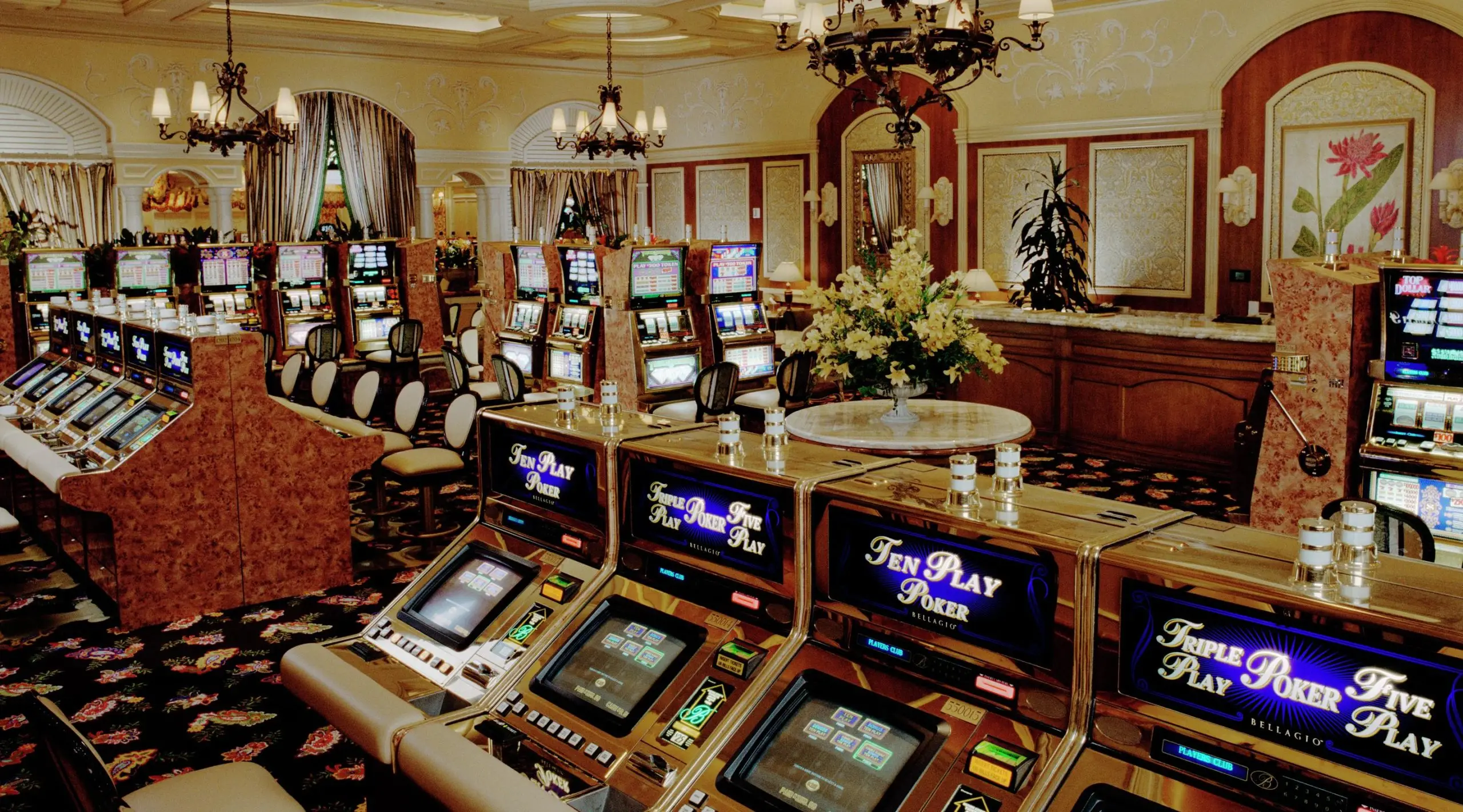 BELLAGIO CASINO HOSTS: VIP GAMING 2